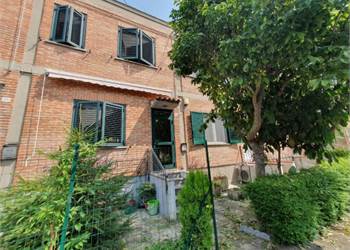 VILLETTA ASCHIERA CON GARAGE DOPPIO